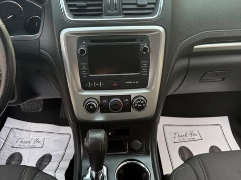 Used 2014 GMC Acadia SLE image 32