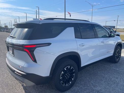 New 2026 Chevrolet Traverse Z71 w/ Driver Confidence Package image 14