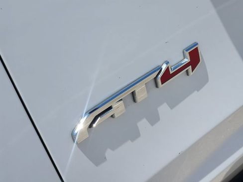 Used 2022 GMC Yukon XL AT4 AWD/4WD image 12
