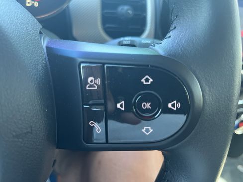 Used 2022 MINI Cooper 4-Door Hardtop FWD image 19