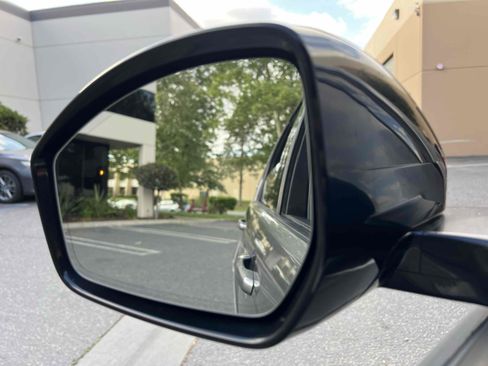 Used 2020 Land Rover Discovery Sport S R-Dynamic image 10