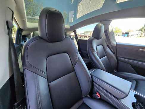 Used 2023 Tesla Model Y Long Range image 57