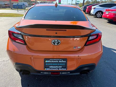 Used 2023 Toyota GR86 10th Anniversary SE image 6