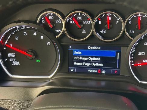 Used 2021 Chevrolet Silverado 1500 LT AWD/4WD image 32