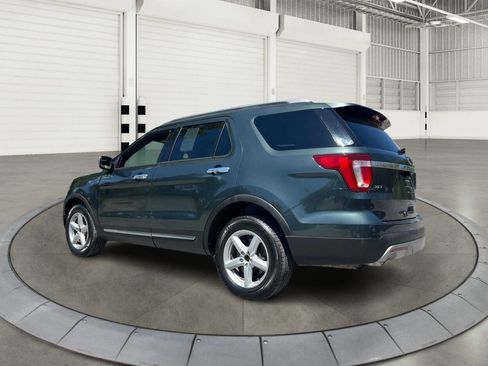 Used 2016 Ford Explorer XLT w/ Equipment Group 202A AWD/4WD image 5