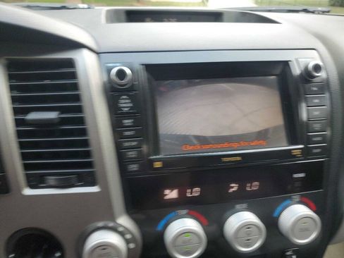 Used 2011 Toyota Tundra Limited w/ Memory Pkg image 43