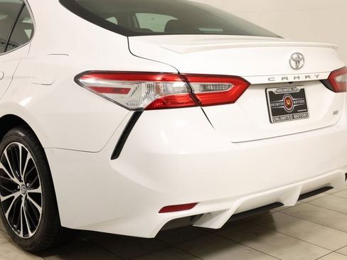 Used 2020 Toyota Camry SE image 41