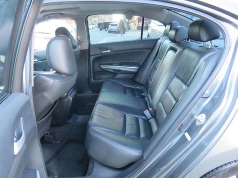 Used 2009 Honda Accord EX-L image 17