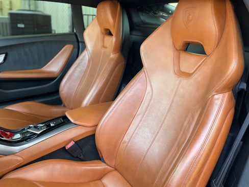 Used 2015 Lamborghini Huracan LP 610-4 image 3