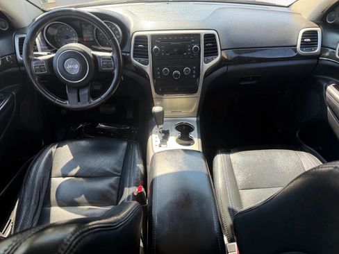 Used 2013 Jeep Grand Cherokee Laredo image 14
