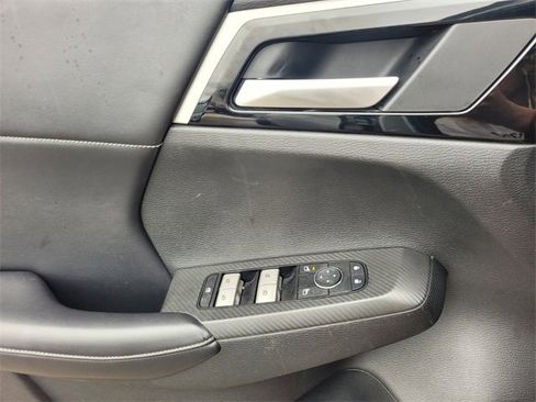 Used 2022 Mitsubishi Outlander SE image 21