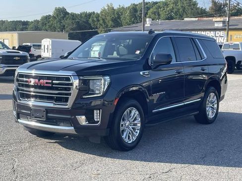 Used 2024 GMC Yukon SLT AWD/4WD image 9