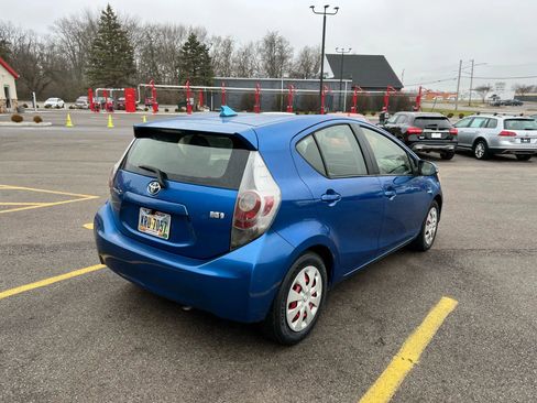 Used 2012 Toyota Prius C One image 5