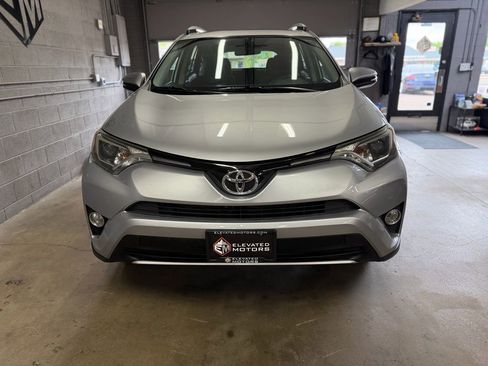 Used 2016 Toyota RAV4 XLE AWD/4WD image 3