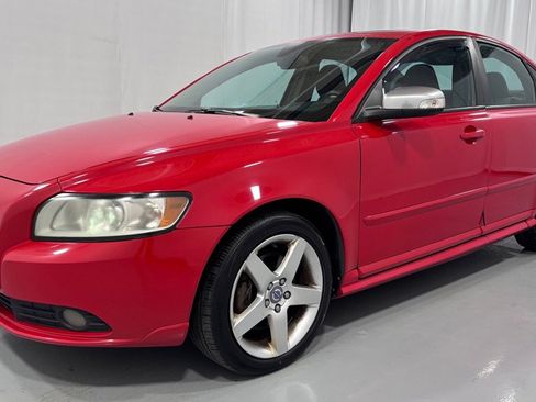 Used 2009 Volvo S40 T5 R-Design AWD/4WD image 1