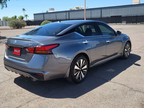 Used 2020 Nissan Altima 2.5 SV FWD image 9