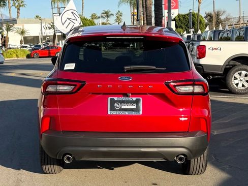 Certified 2025 Ford Escape ST-Line w/ Equipment Group 301A image 8