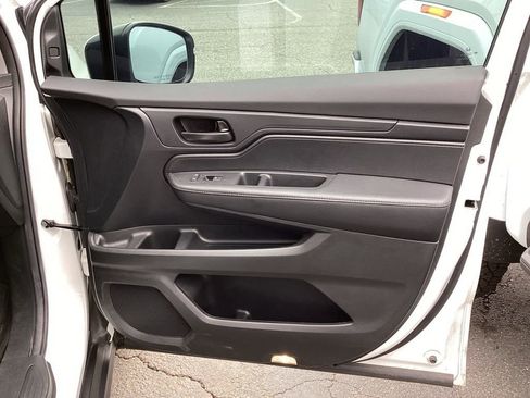 Used 2024 Honda Odyssey EX-L image 8