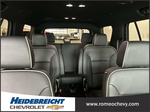 Certified 2023 Chevrolet Traverse Premier w/ LPO, Floor Liner Package image 35