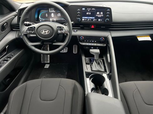 New 2026 Hyundai Elantra SEL Sport Premium FWD image 17