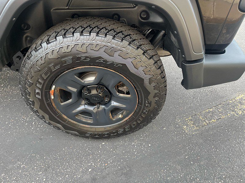 Used 2020 Jeep Wrangler Sport AWD/4WD image 12