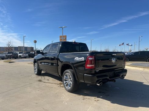 Used 2022 RAM 1500 Laramie w/ Laramie Southwest Edition image 3