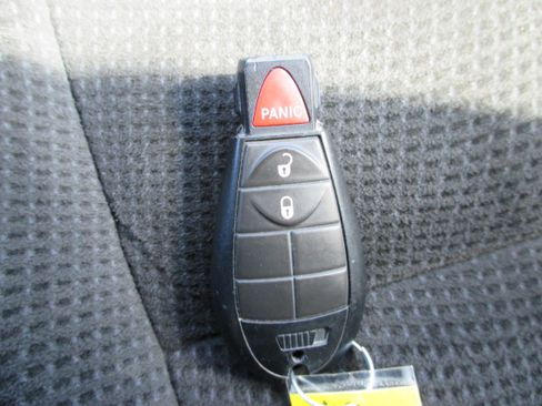 Used 2017 Dodge Grand Caravan SE w/ Power Window Group FWD image 20