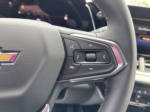 New 2026 Chevrolet Trax LT w/ LT Convenience Package FWD image 12