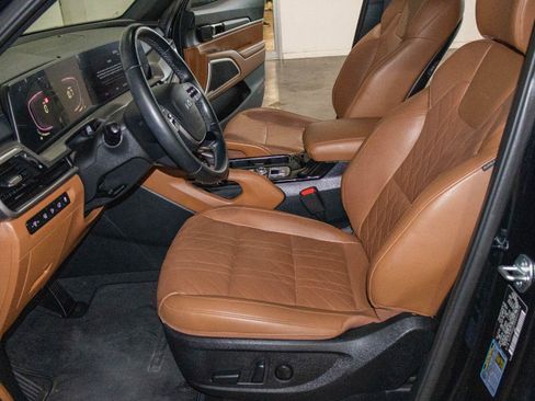 Used 2024 Kia Telluride EX X-Line AWD/4WD image 8