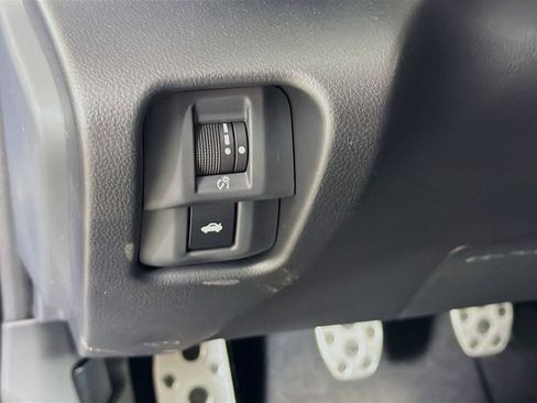 New 2026 Toyota GR86 Premium RWD image 10