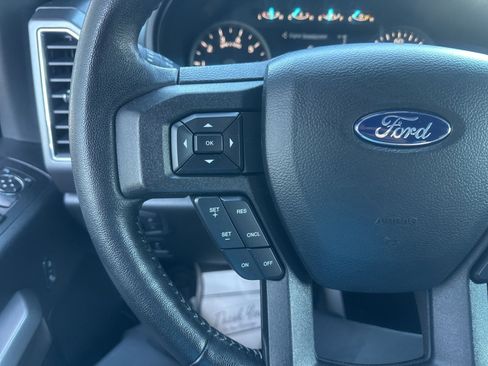 Used 2020 Ford F150 XLT w/ Equipment Group 302A Luxury AWD/4WD image 29