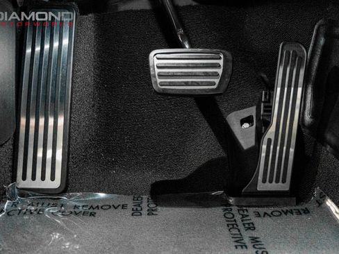 Used 2016 Chevrolet Corvette Stingray 2LT w/ 2LT Preferred Equipment Group image 76