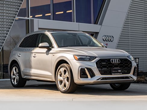 Certified 2023 Audi Q5 2.0T Premium Plus AWD/4WD image 1