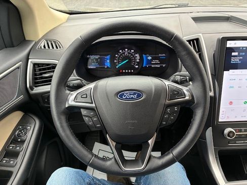 Used 2023 Ford Edge SEL w/ Convenience Package AWD/4WD image 19
