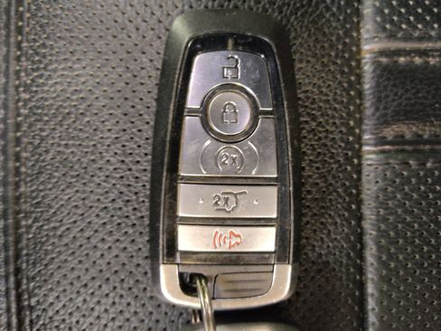 Used 2019 Ford Expedition Limited w/ Equipment Group 302A RWD image 32