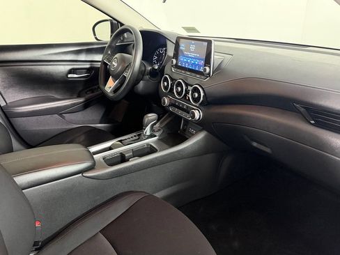 Used 2024 Nissan Sentra SV FWD image 18