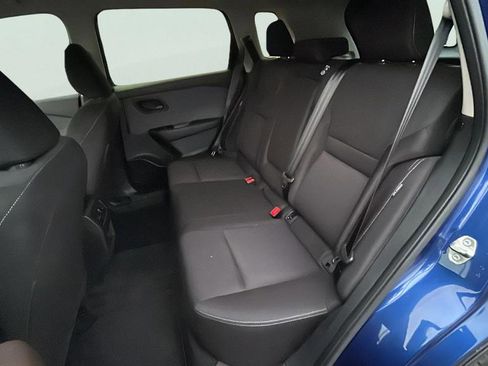 Used 2023 Nissan Rogue S FWD image 11