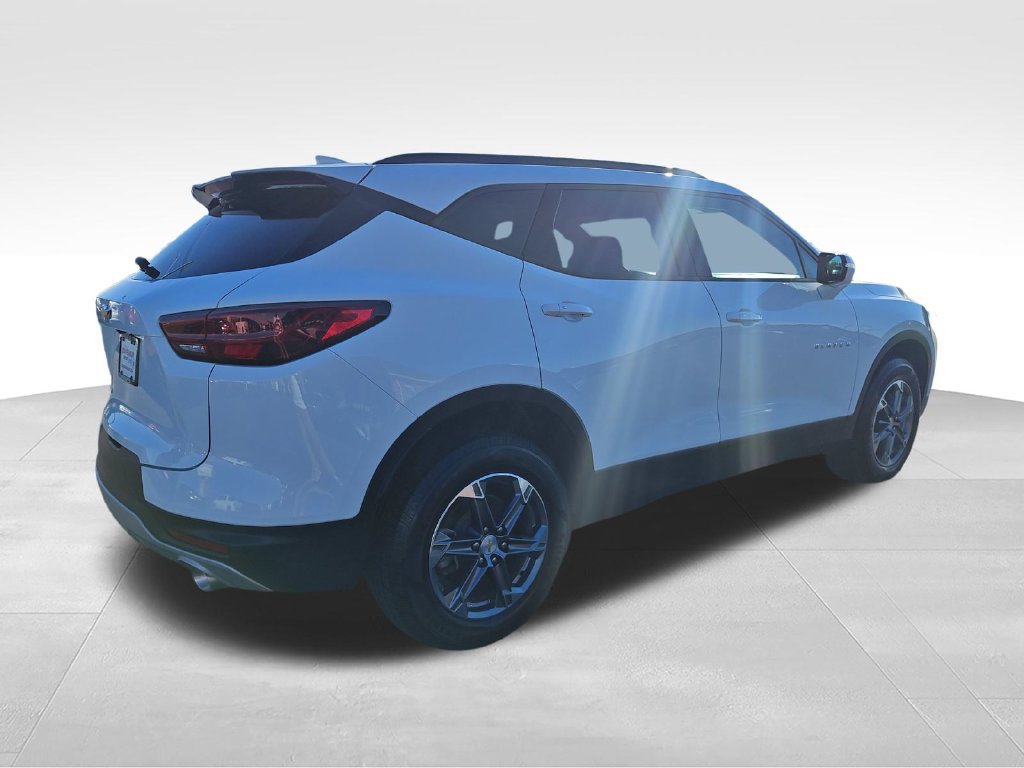 Used 2024 Chevrolet Blazer LT FWD image 5
