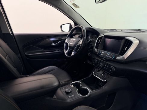 Used 2021 GMC Terrain SLT w/ Infotainment Package II AWD/4WD image 16