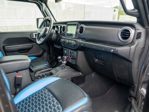 Used 2023 Jeep Wrangler Unlimited Rubicon 4xe w/ Cold Weather Group image 24