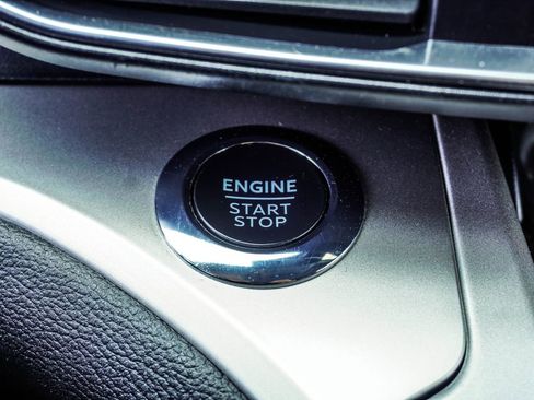 Used 2022 Ford Explorer XLT w/ Equipment Group 202A image 28