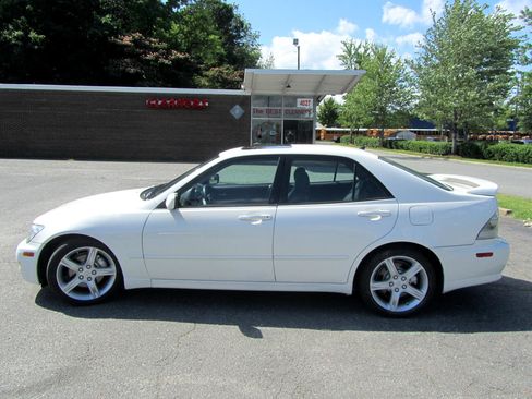 Used 2001 Lexus IS 300 image 7
