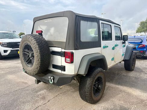 Used 2016 Jeep Wrangler Unlimited Sport AWD/4WD image 3