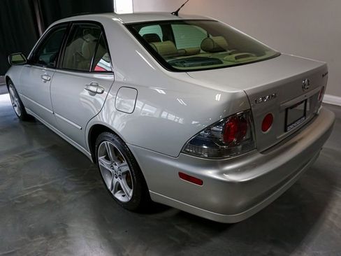 Used 2002 Lexus IS 300 image 12