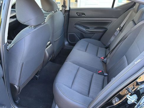 Used 2025 Nissan Altima 2.5 SV FWD image 11