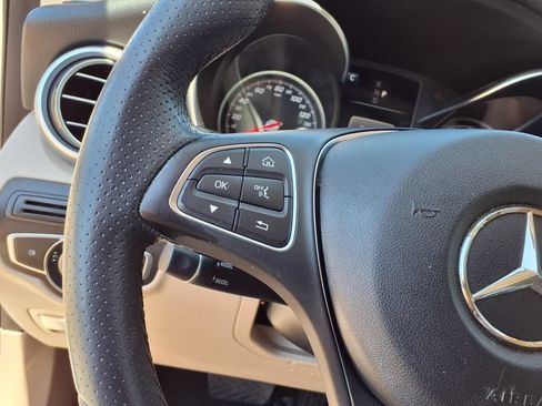 Used 2018 Mercedes-Benz GLC 300 image 21