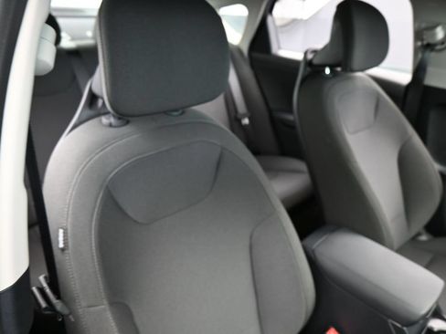 Used 2026 Kia K4 FWD image 38