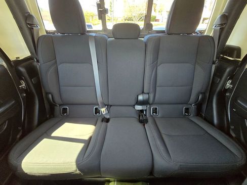 Used 2021 Jeep Gladiator Sport image 45