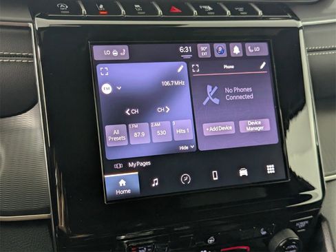 New 2025 Jeep Grand Cherokee Altitude image 22