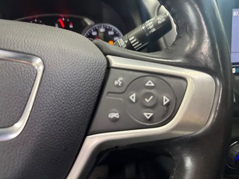 Used 2019 GMC Terrain SLE w/ Driver Convenience Package AWD/4WD image 18